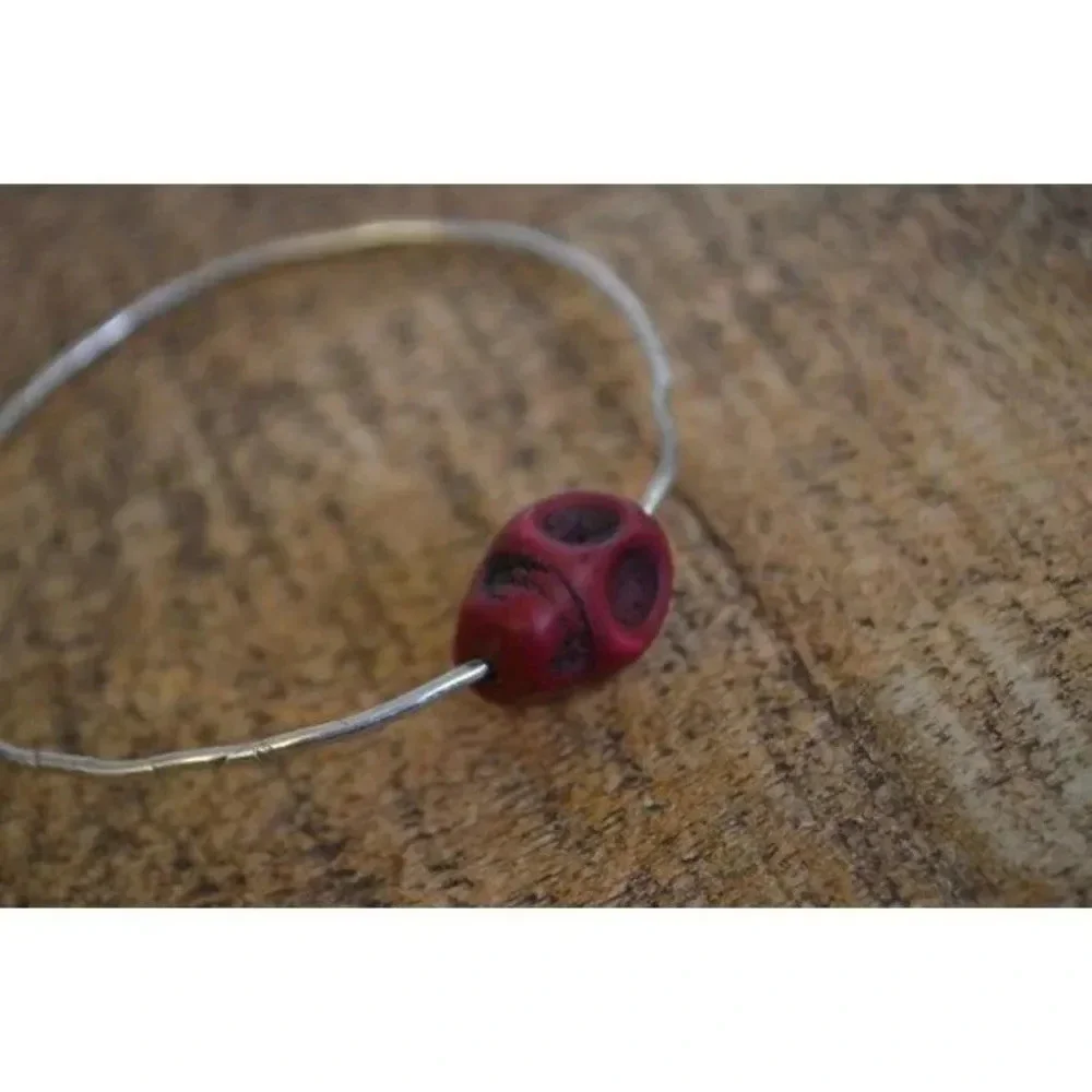 Vintage Red Skull  Bead on Sterling Silver Bangle - Picture 4 of 7